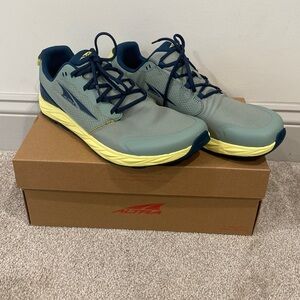 Altra Men’s Superior 6